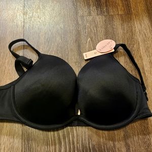 40B Black Bra
